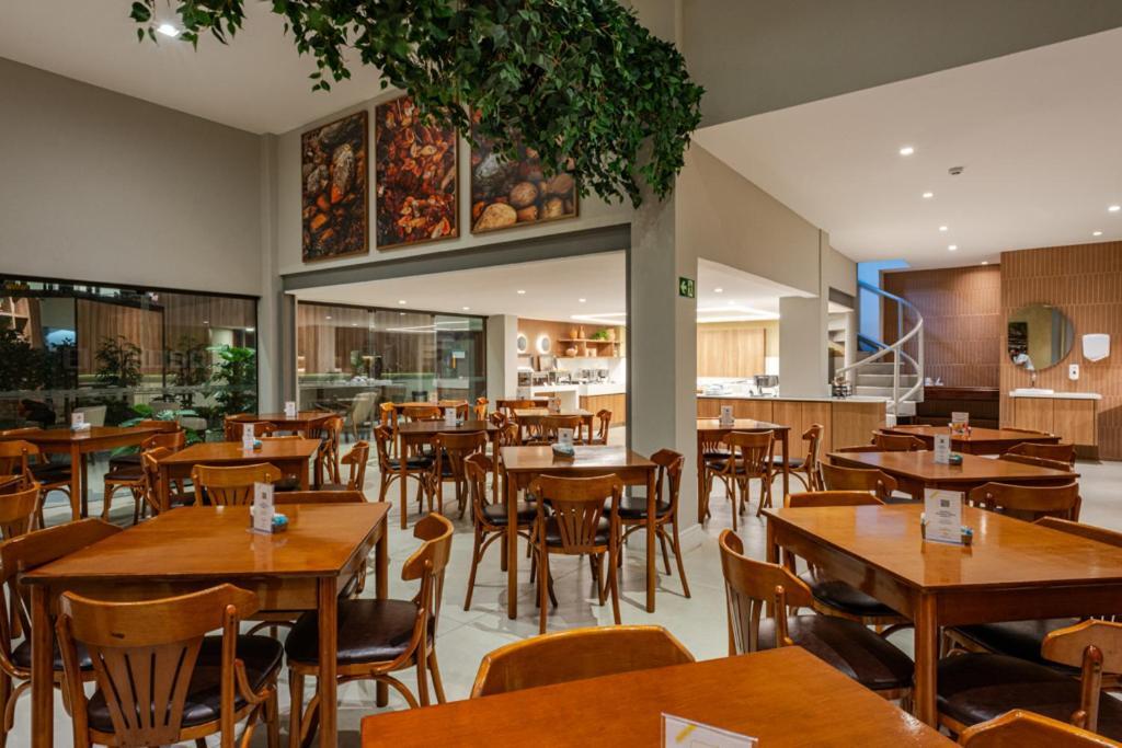 Malibu Plaza Hotel لورو دي فريتاس المظهر الخارجي الصورة